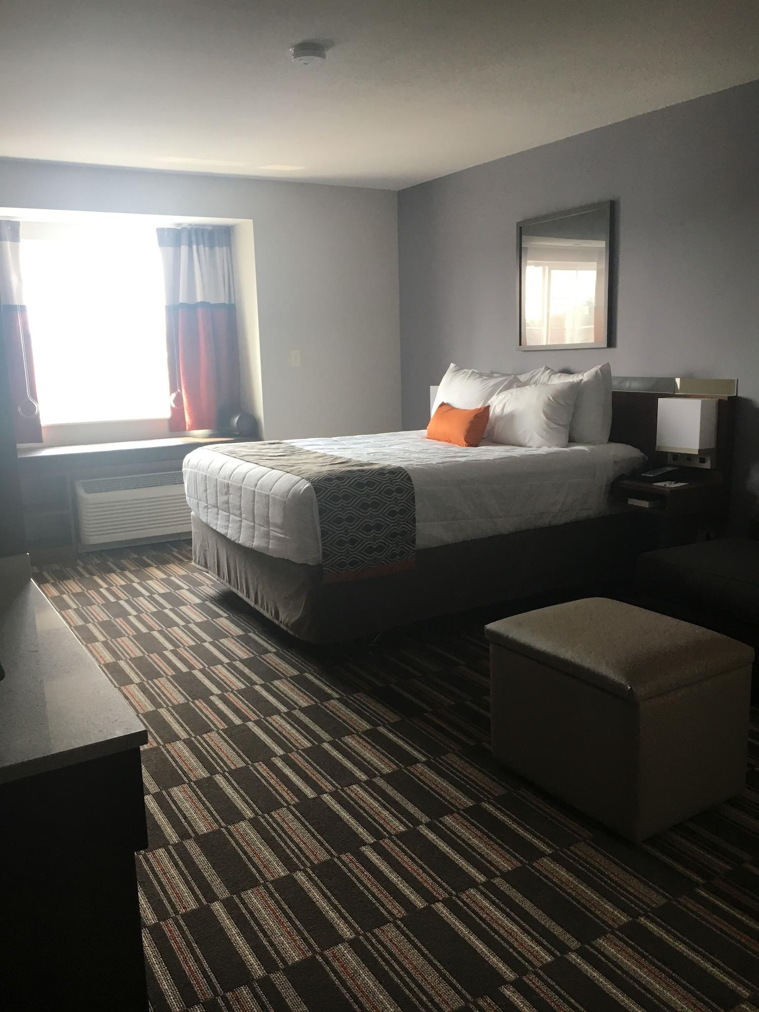 Microtel Inn & Suites By Wyndham Niagara Falls Exterior photo