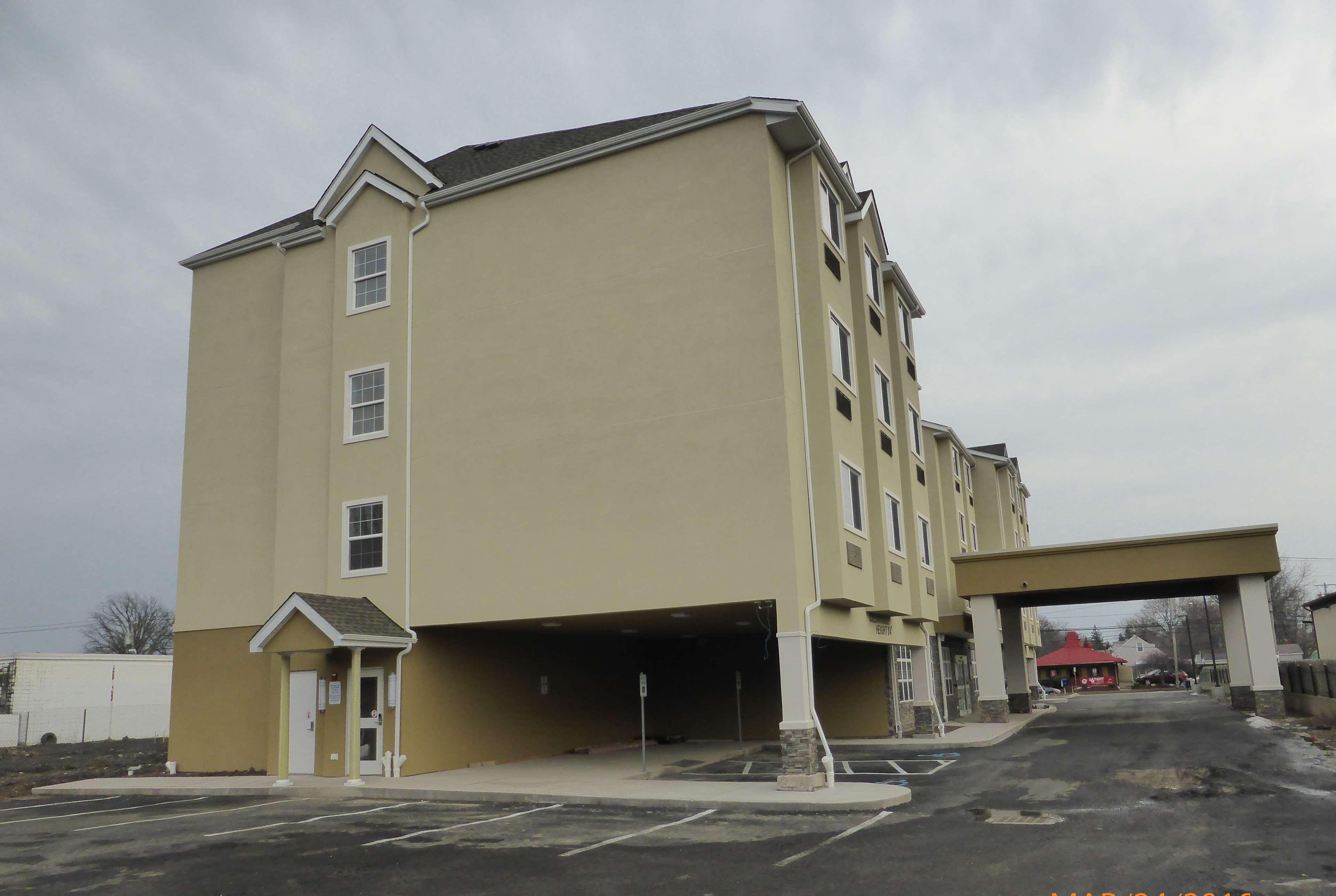Microtel Inn & Suites By Wyndham Niagara Falls Exterior photo