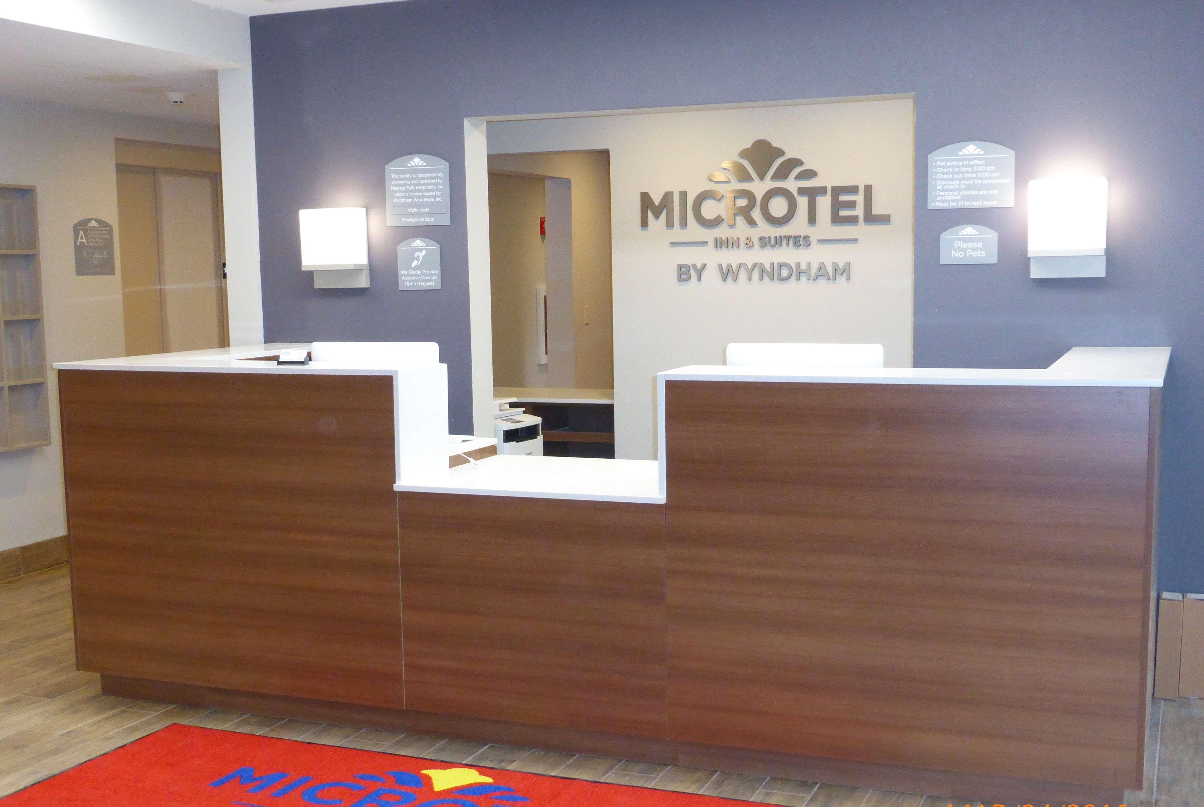 Microtel Inn & Suites By Wyndham Niagara Falls Exterior photo