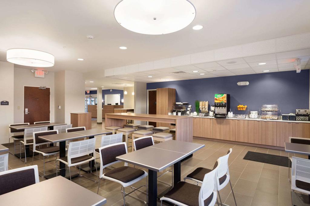 Microtel Inn & Suites By Wyndham Niagara Falls Exterior photo
