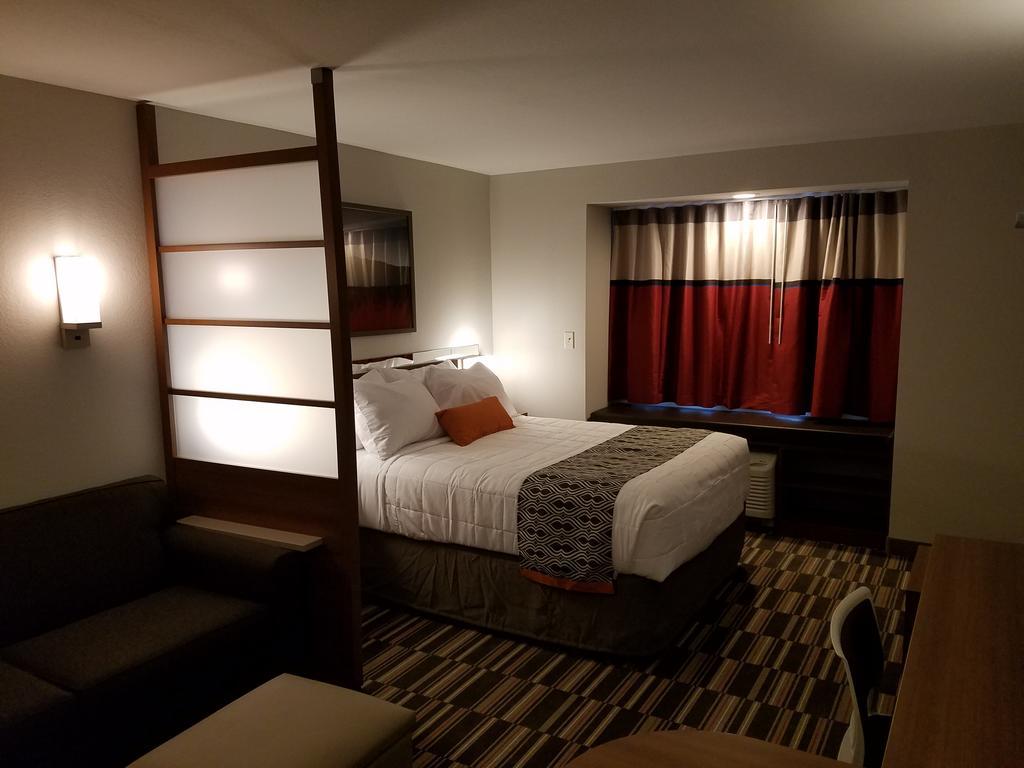 Microtel Inn & Suites By Wyndham Niagara Falls Exterior photo